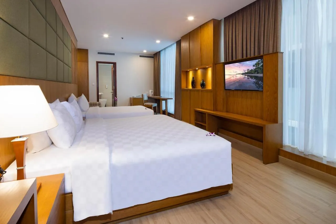 Eden Star Saigon Hotel Ho Şi Min 4*,